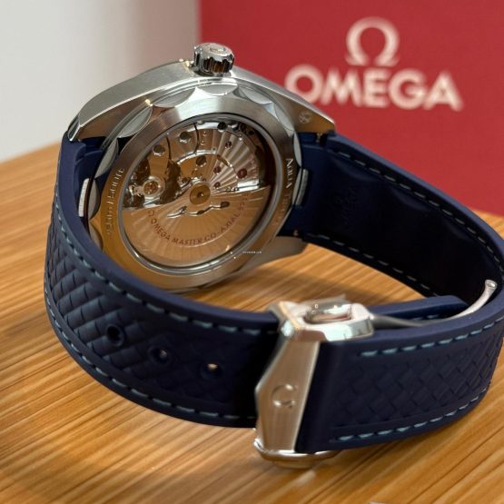 Omega-Seamaster-Aqua-Terra-Worldtimer-6