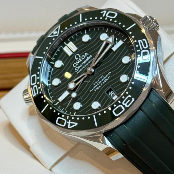 Omega-Seamaster-Diver-300-M-10