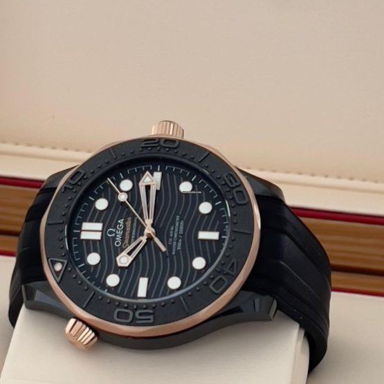 Omega-Seamaster-Diver-300-M-121