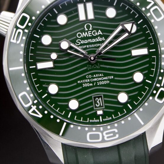 Omega-Seamaster-Diver-300-M-17
