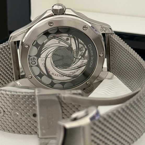 Omega-Seamaster-Diver-300-M-26