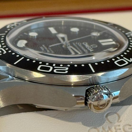 Omega-Seamaster-Diver-300-M-30