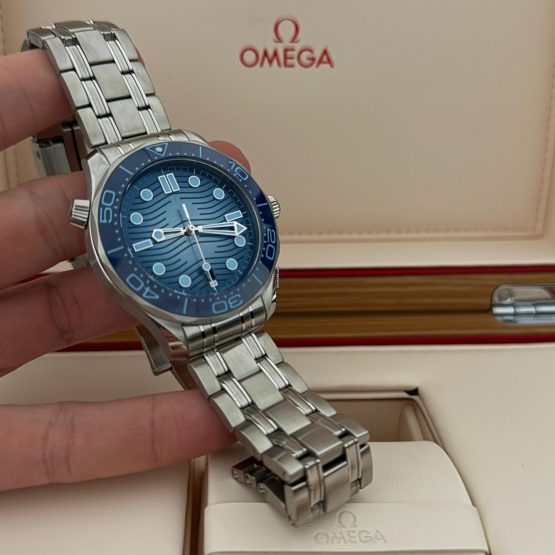 Omega-Seamaster-Diver-300-M-33