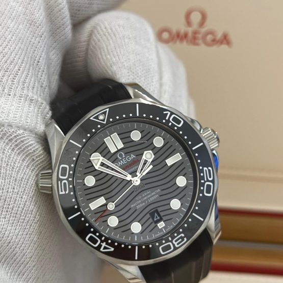 Omega-Seamaster-Diver-300-M-53