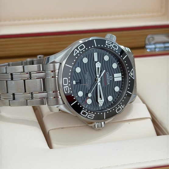 Omega-Seamaster-Diver-300-M-61