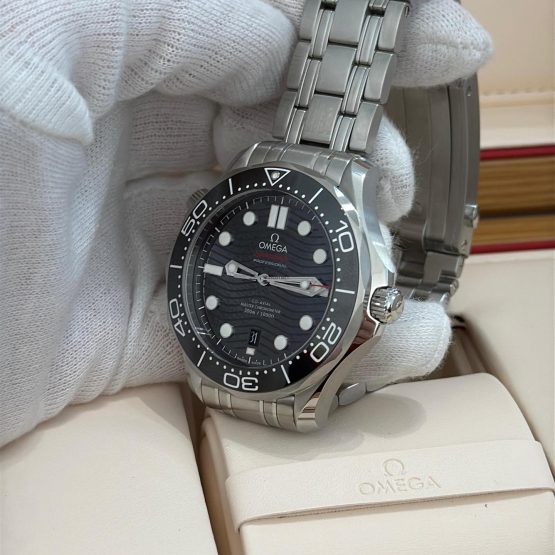 Omega-Seamaster-Diver-300-M-62