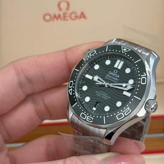 Omega-Seamaster-Diver-300-M-68
