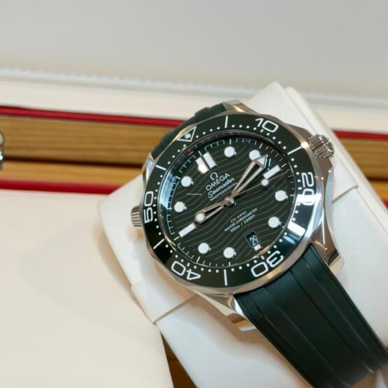 Omega-Seamaster-Diver-300-M-7