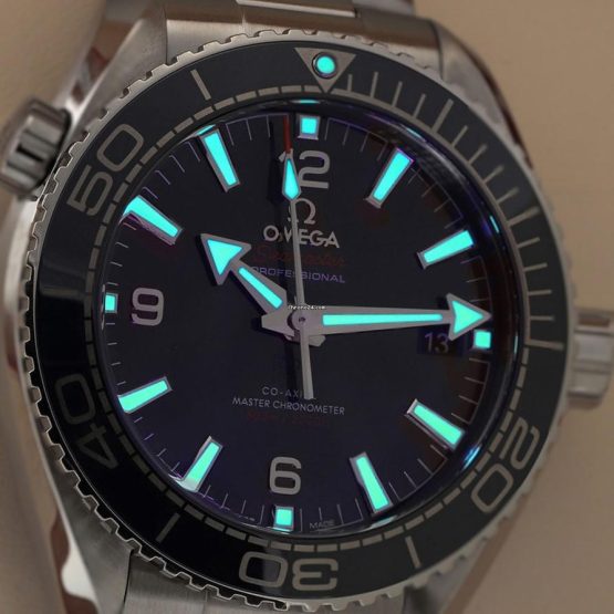 Omega-Seamaster-Planet-Ocean-10