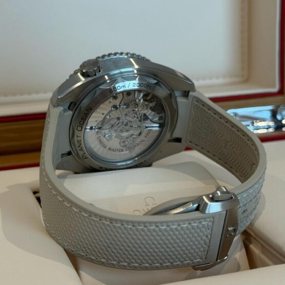 Omega-Seamaster-Planet-Ocean-Chronograph-11