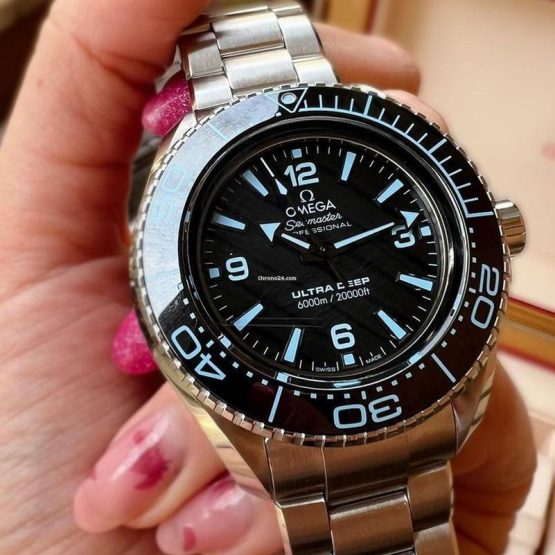 Omega-Seamaster-Ultra-Deep-6000M-7