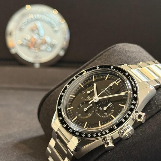 Omega-Speedmaster-19