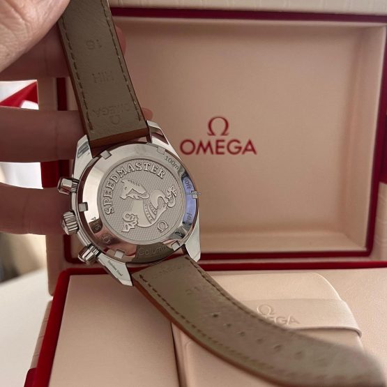 Omega-Speedmaster-27