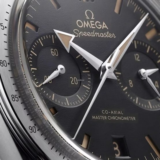 Omega-Speedmaster-29