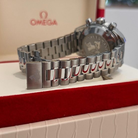 Omega-Speedmaster-34