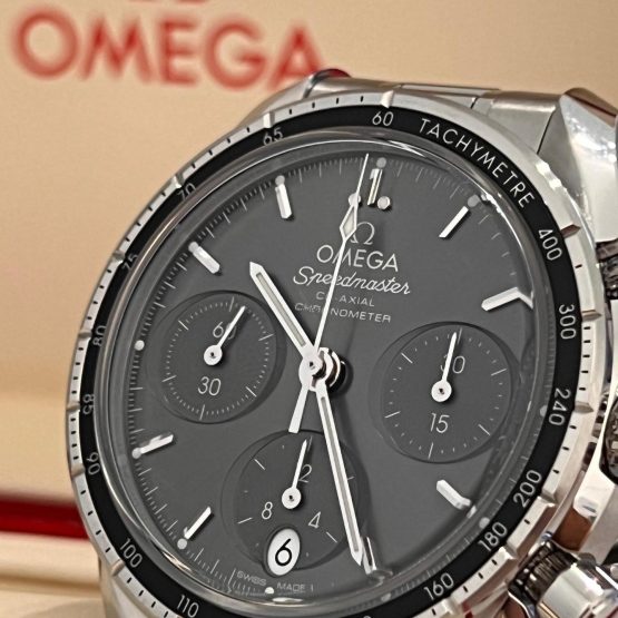 Omega-Speedmaster-35