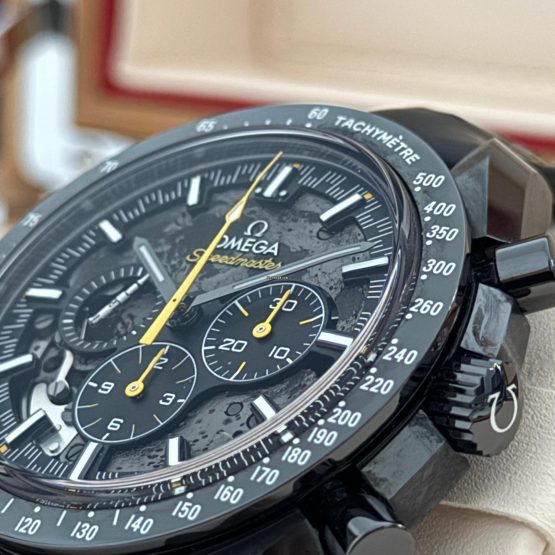 Omega-Speedmaster-4