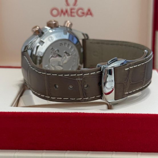 Omega-Speedmaster-5