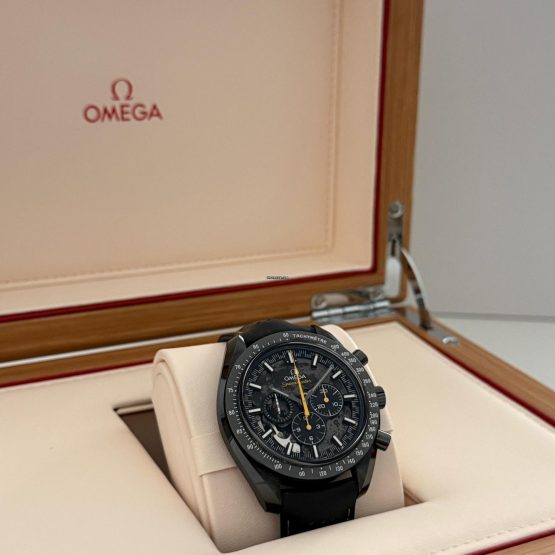 Omega-Speedmaster-8