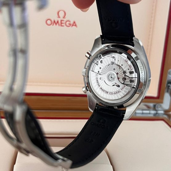 Omega-Speedmaster-Moonphase-20