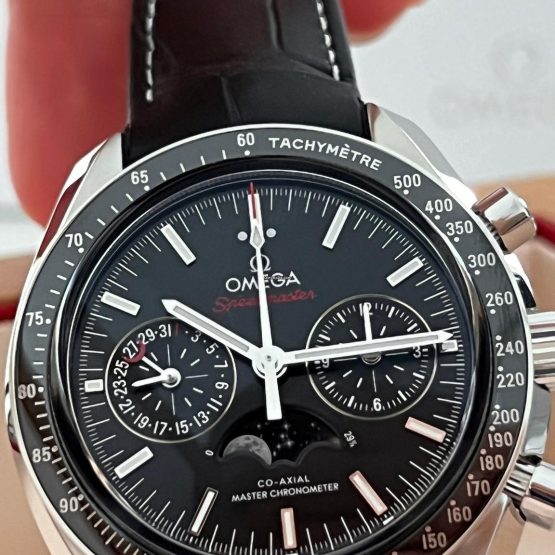 Omega-Speedmaster-Moonphase-26