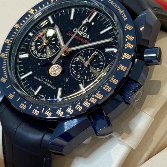 Omega-Speedmaster-Moonphase-5