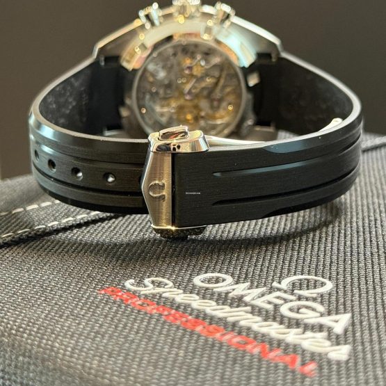 Omega-Speedmaster-Professional-Moonwatch-11