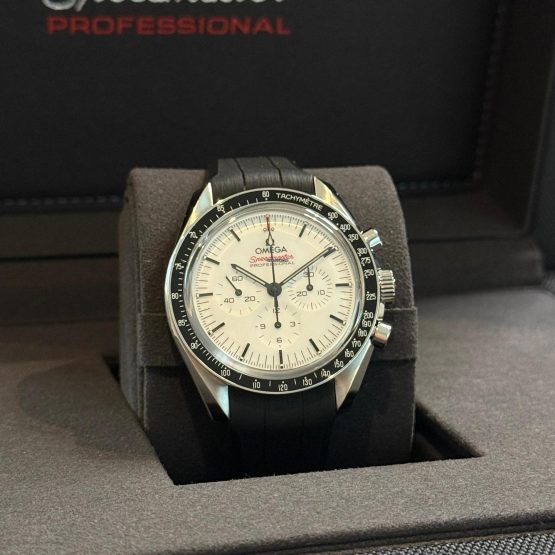 Omega-Speedmaster-Professional-Moonwatch-14