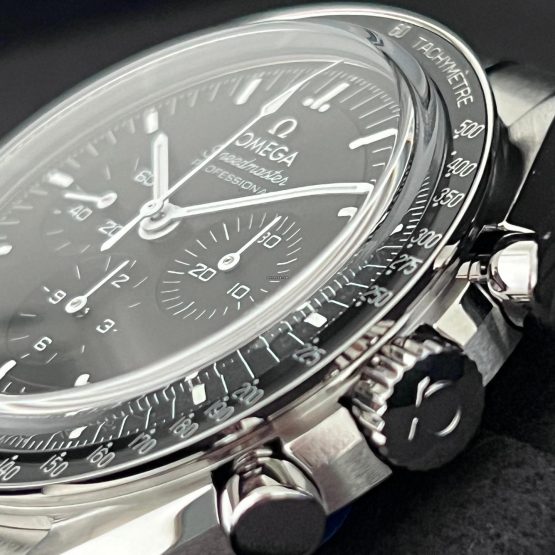 Omega-Speedmaster-Professional-Moonwatch-16
