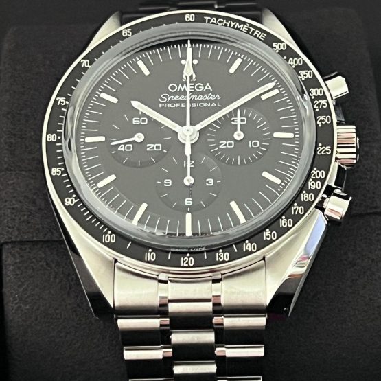 Omega-Speedmaster-Professional-Moonwatch-18