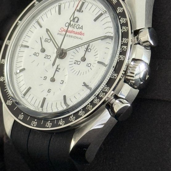 Omega-Speedmaster-Professional-Moonwatch-2