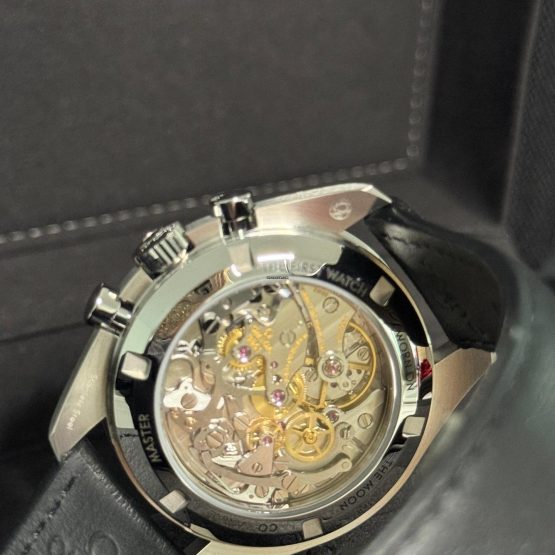 Omega-Speedmaster-Professional-Moonwatch-27