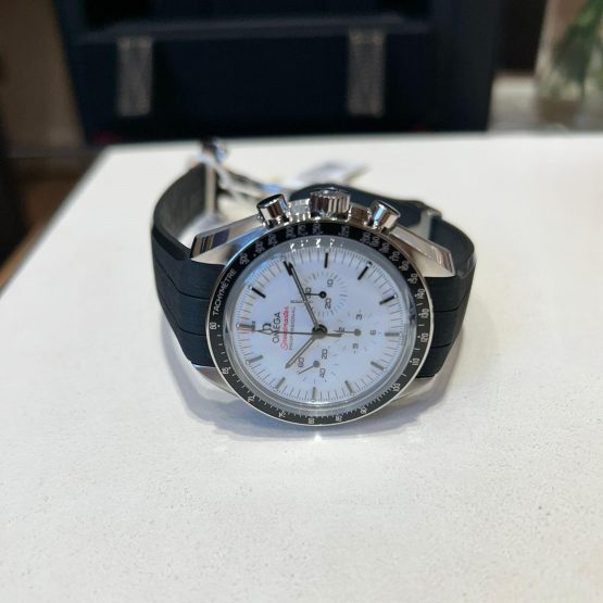 Omega-Speedmaster-Professional-Moonwatch-3