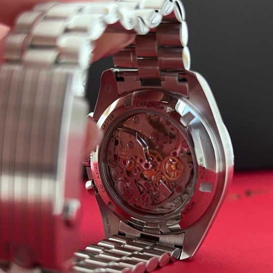 Omega-Speedmaster-Professional-Moonwatch-38