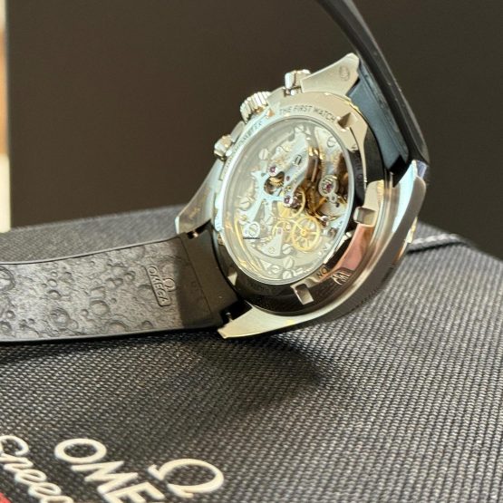 Omega-Speedmaster-Professional-Moonwatch-4