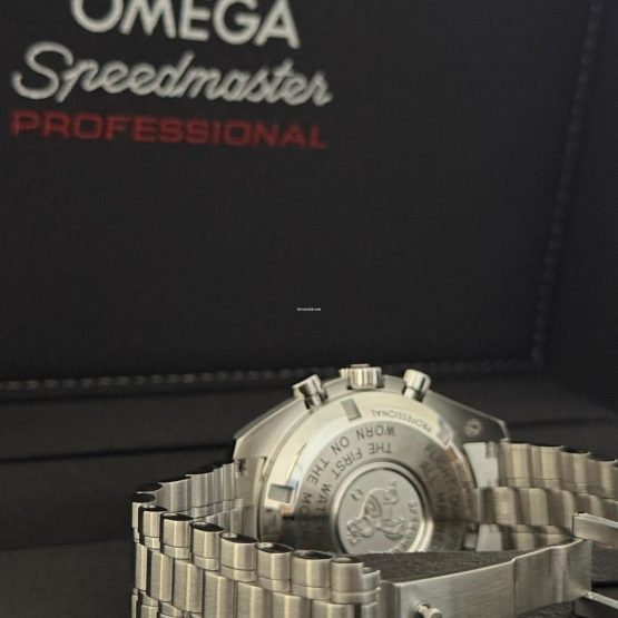 Omega-Speedmaster-Professional-Moonwatch-5