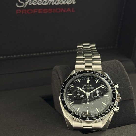 Omega-Speedmaster-Professional-Moonwatch-6