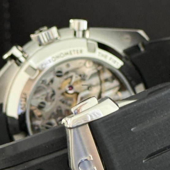 Omega-Speedmaster-Professional-Moonwatch-7