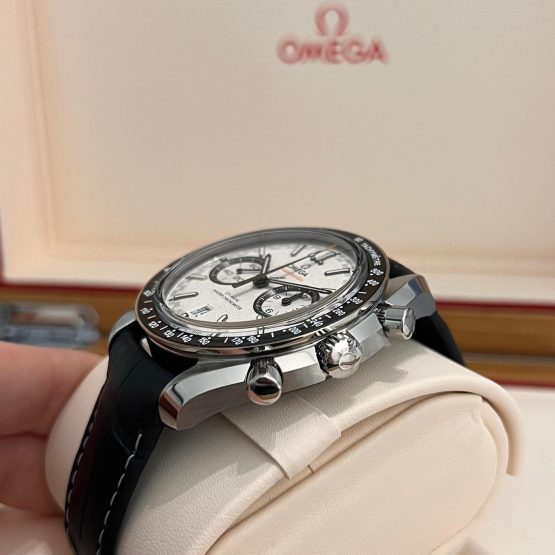 Omega-Speedmaster-Racing-12