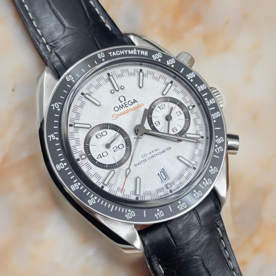 Omega-Speedmaster-Racing-14