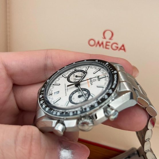 Omega-Speedmaster-Racing-21