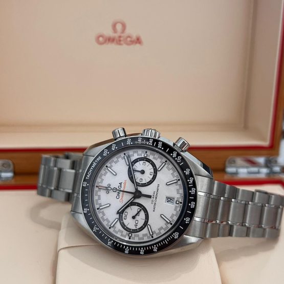 Omega-Speedmaster-Racing-25