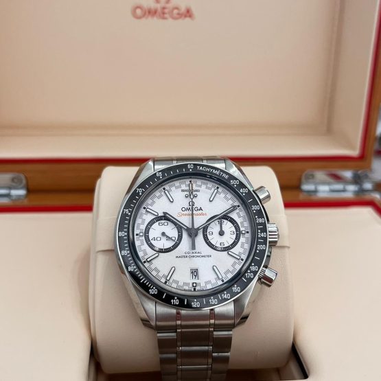 Omega-Speedmaster-Racing-26