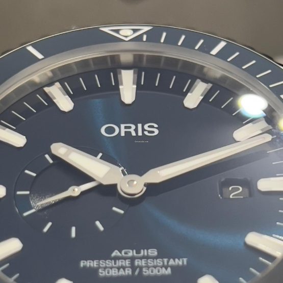 Oris-Aquis-Small-Second-3
