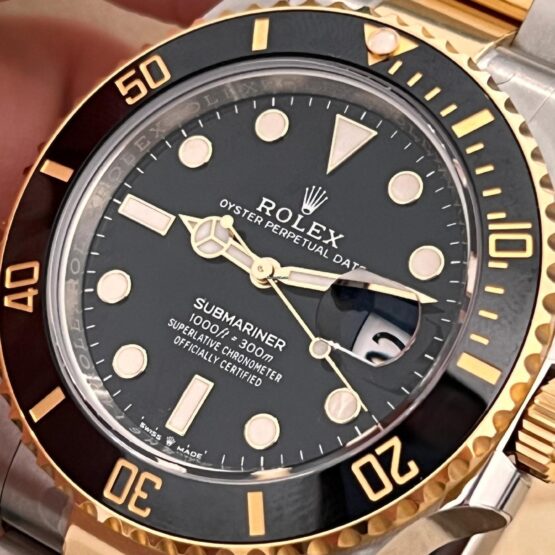 Rolex-Submariner-Date-18