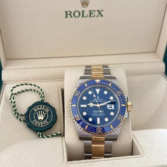 Rolex-Submariner-Date-38