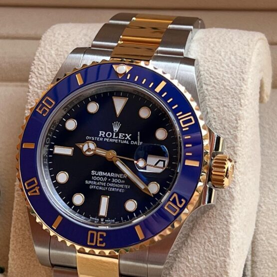 Rolex-Submariner-Date-39