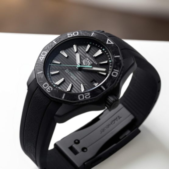 TAG-Heuer-Aquaracer-16