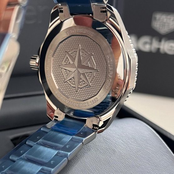 TAG-Heuer-Aquaracer-24