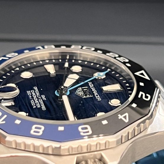 TAG-Heuer-Aquaracer-300M-38